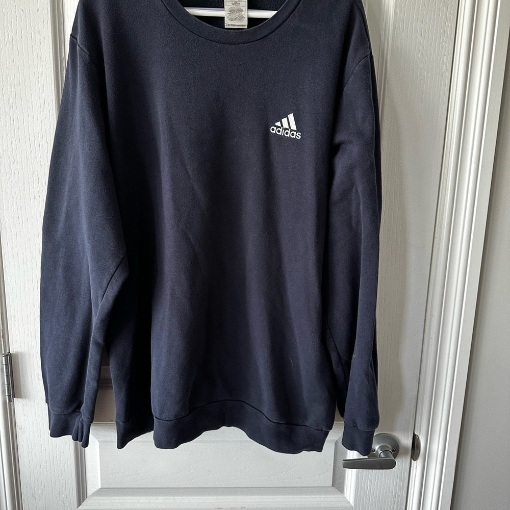 Adidas Navy Crewneck Sweatshirt with Classic Design